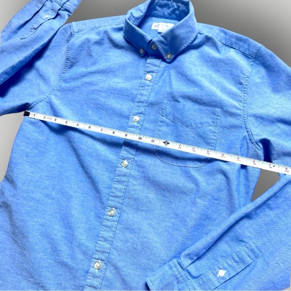 Gap Men's Light Blue Button-Down Shirt - Picture 5 of 14